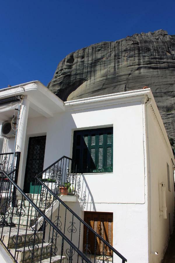 Meteora Mansion - Traditional Apt 3Bd - Rocks View Kalampáka Eksteriør bilde
